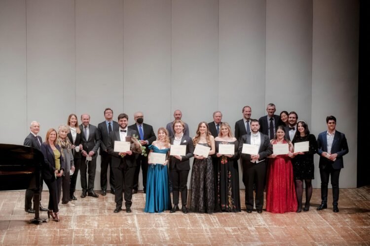 I VINCITORI DEL CONCORSO ASLICO 2022 PER GIOVANI CANTANTI LIRICI 1 73 CONCORSO ASLICO 2022 Teatro Sociale Como